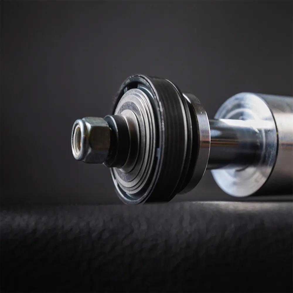Superior Adjustable 2.5 Monotube Remote Reservoir Strut Front