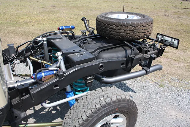 Superior Weld in Coil Conversion VSB14 Approved Base Kit with Track Corrected Chromoly Diamond Diff Housing Suitable For Toyota LandCruiser 79 Series Gen 1 (Non-VSC Models) - SUP-79CCW-TCDDSO