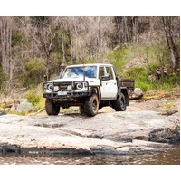 APEX Bull Bar & Lights Kit (Landcruiser 76 Series 24-24)