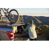 Manual Roll Cover (Silverado 1500 19+) - 5.5ft