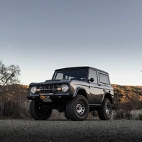 MR305 NV 17x8.5 8x170 0 Machined - Matte Black Lip