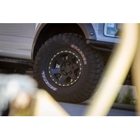 MR310 Con6 17x8.5 5x139.7 0 - Matte Black