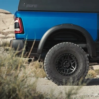 MR312 17x8.5 6x139.7 0 Matte Black - Gloss Black Lip