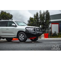 King series Plus bull bar (Landcruiser 200 Series 15-21)
